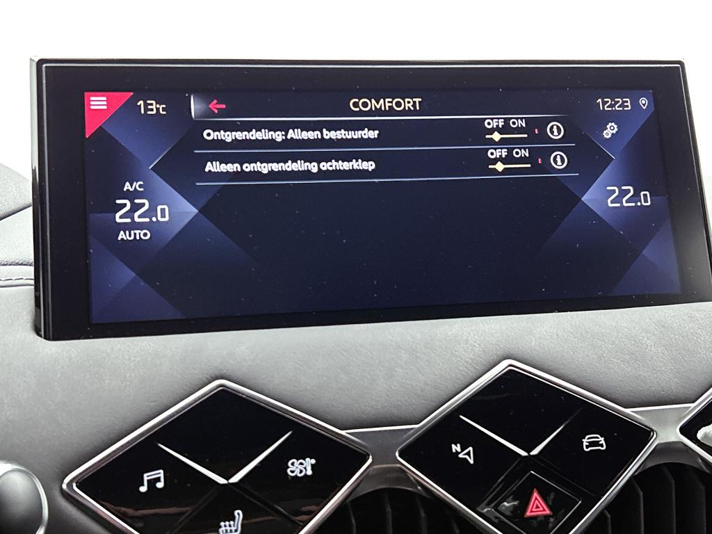 Ds Ds 3 crossback 130 pk automaat grand chic | adaptive cruise | leder | he