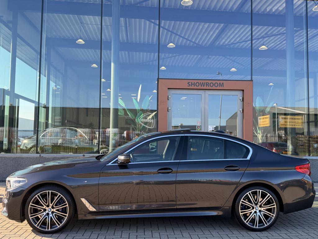 BMW 5 Serie 540i xdrive m-sport | harman kardon | acc |schuif/kanteldak | m