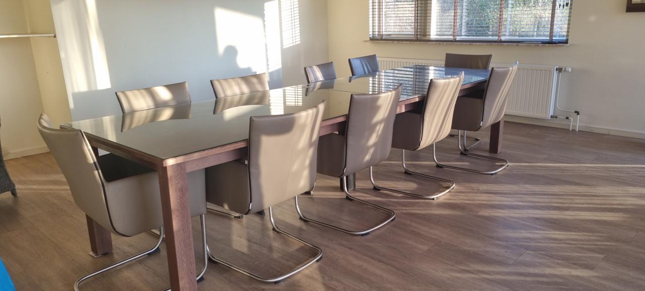 Houten eet / vergader tafel 360 cm lang