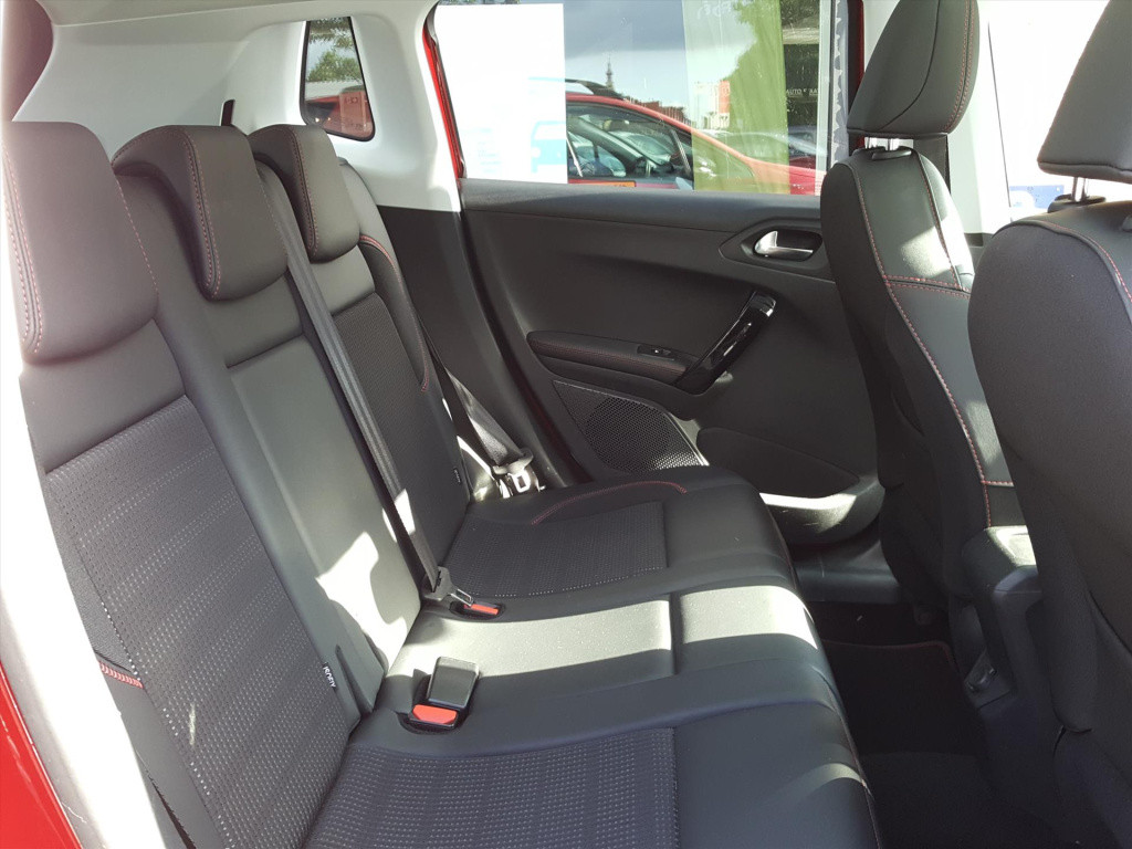 Peugeot 2008 1.2 puretech 110pk gt-line (vol)automaat eat6 navi | bt | park