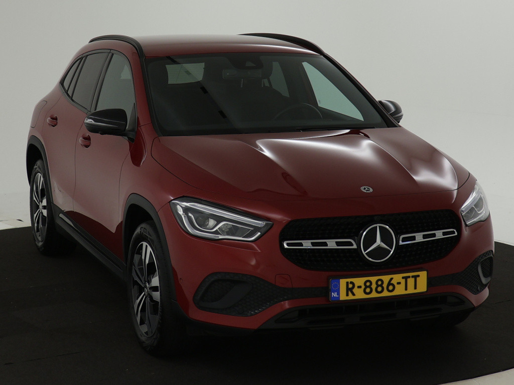 Mercedes-Benz Gla-klasse 250 e amg line | dodehoekdetector | nightpakket | 