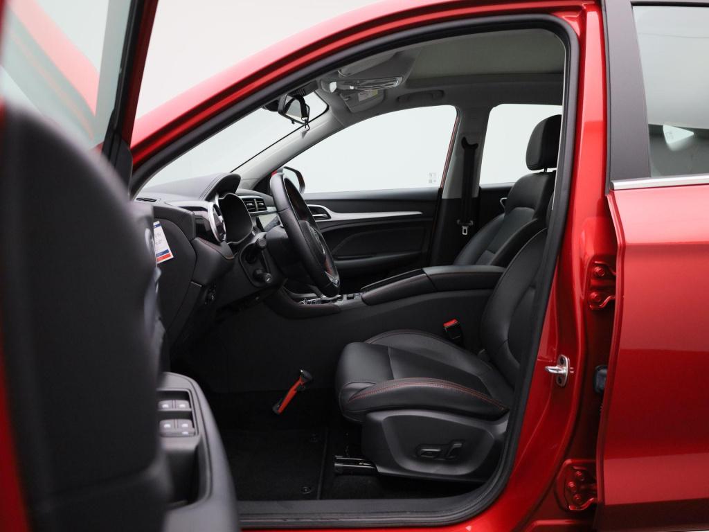 MG Zs Ev long range luxury 70 kwh | leder | panoramadak | led koplampen | 3