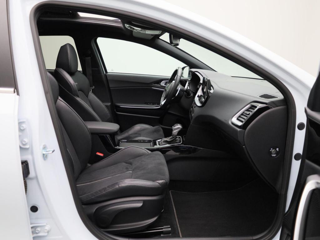 Kia Cee'd 1.5 t-gdi gt-line | panoramadak | navigatie | half leder | apple 