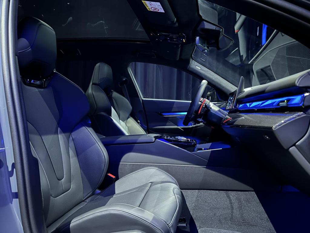 BMW M5 5-serie touring *keramisch*diverspack*comfortpack*drivass*carbon*pan