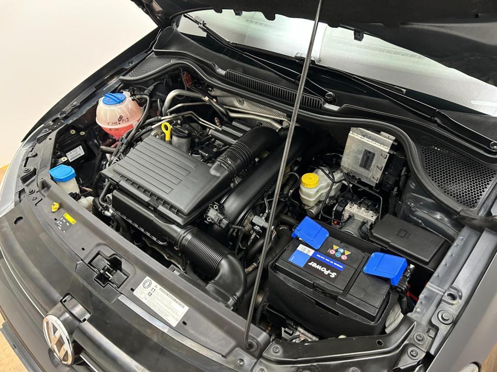 Volkswagen Polo occasion 1.2 tsi highline | zwart | airco | tweedehands vol