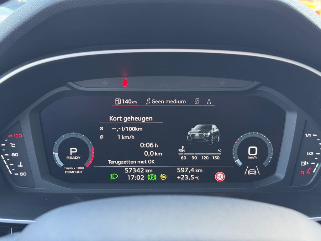 Audi Q3 sportback 35 tfsi pro line * leder * keyless * 360 camera * stoelve