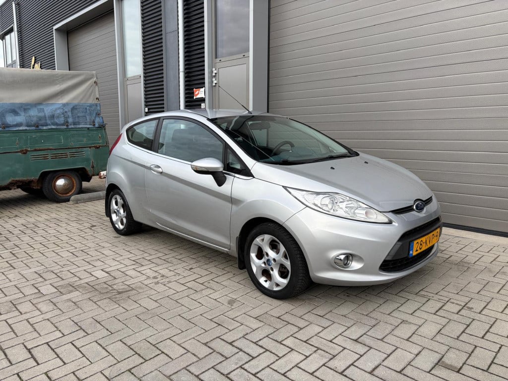 Ford Fiesta 1.25 titanium/155.000 nap/airco/lichtmetaal/pdc/