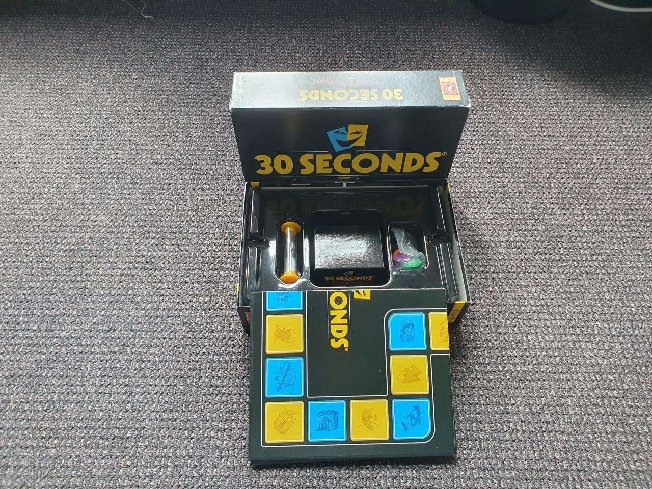 Het erg leuke 30 SECONDS gezelschapsspel in keurige staat