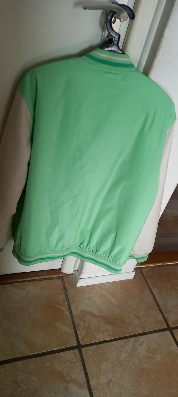 Leuke meiden jas 176