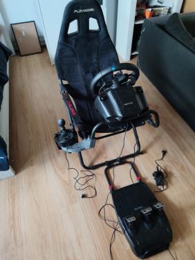 Playseat challenge + Logitech g29 + Logitech G driving force Bundel!