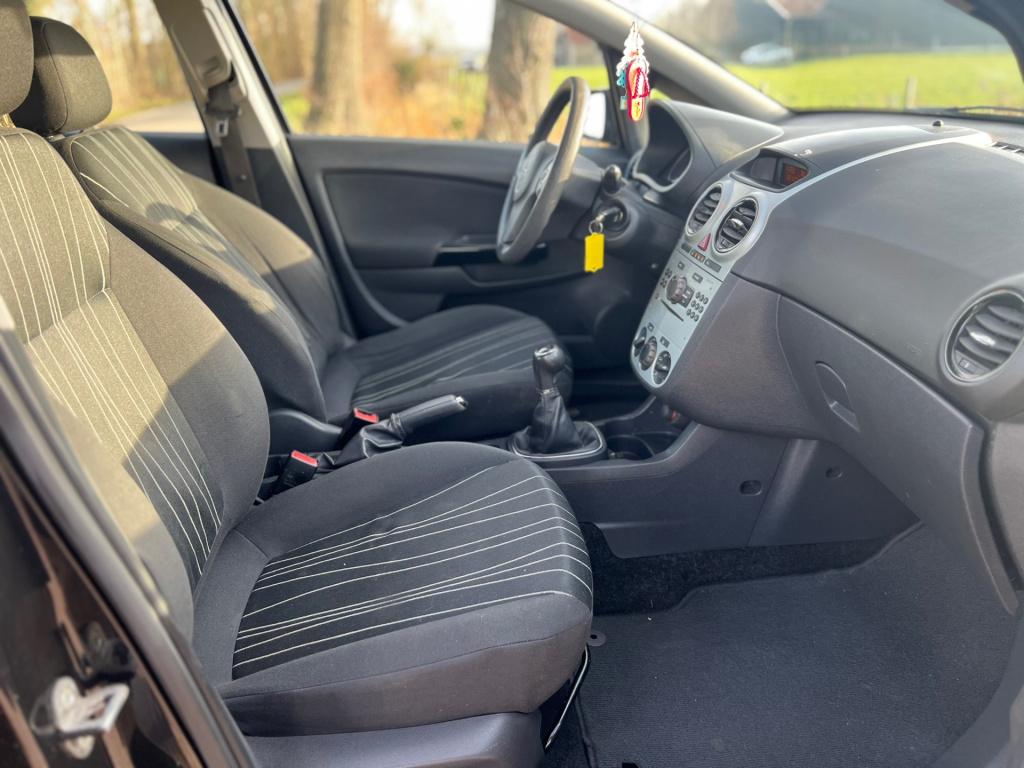 Opel Corsa 1.4-16v enjoy