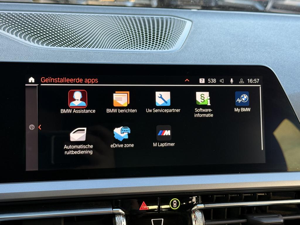 BMW 3-serie touring 330e | stoelverwarming | apple carplay | achteruitrijca