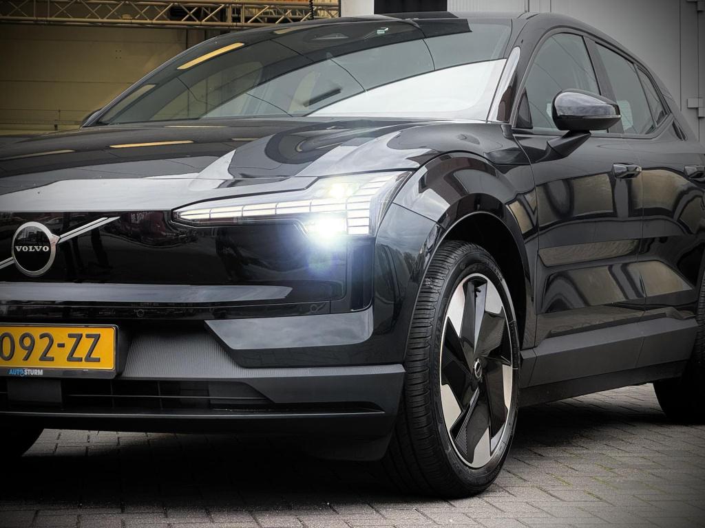 Volvo Ex30 single motor extended range plus 69 kwh soh 98%, nl-auto np. €45