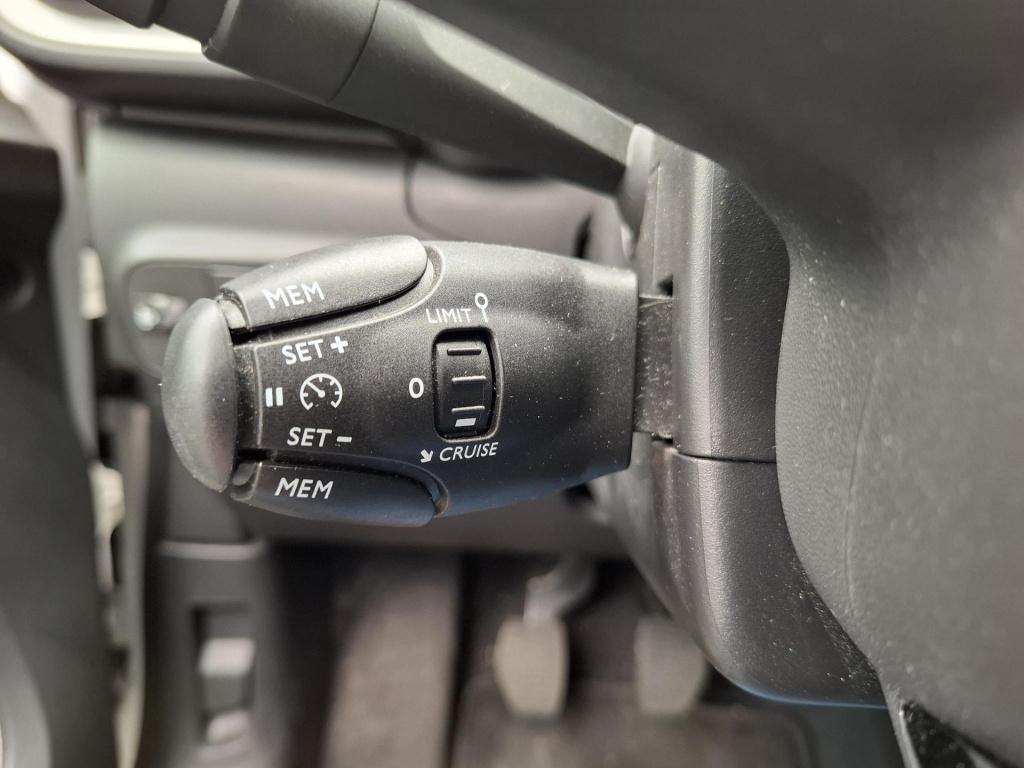 Citroen C3 1.2 shine clima/nav/cam/lmv