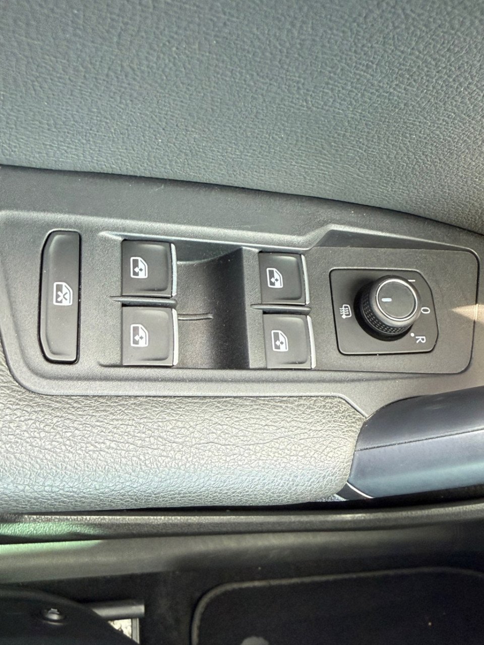 Volkswagen Tiguan 1.4 tsi act connected series dsg