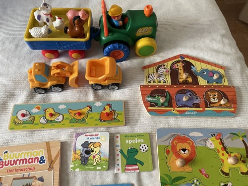Speelgoed, boekjes en puzzels