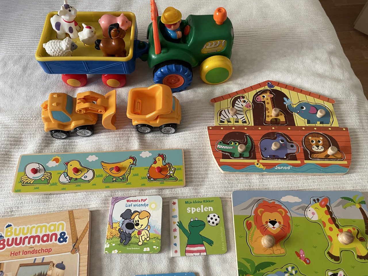 Speelgoed, boekjes en puzzels