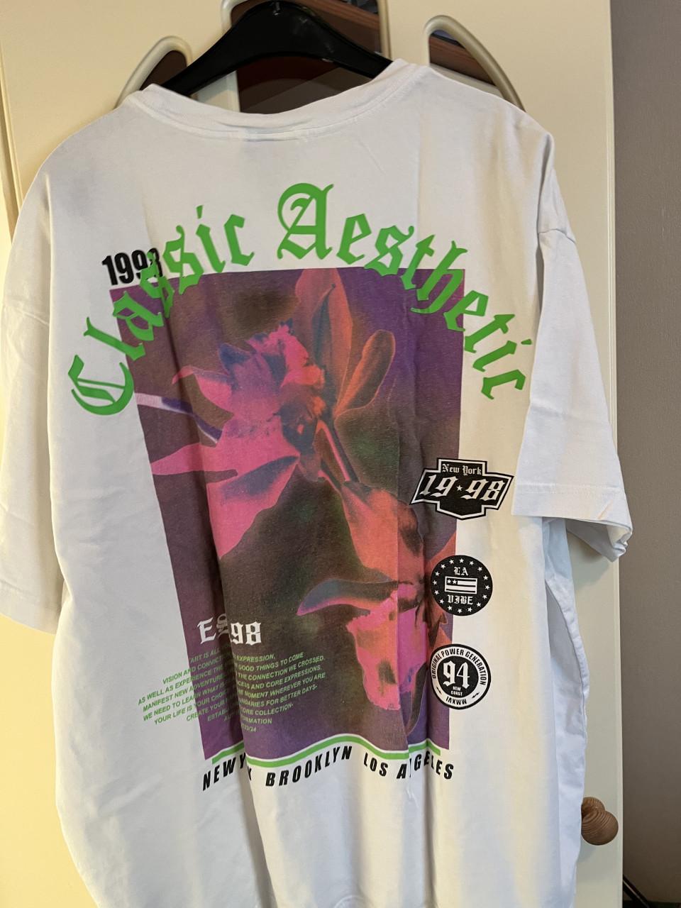 T-shirt van H&M