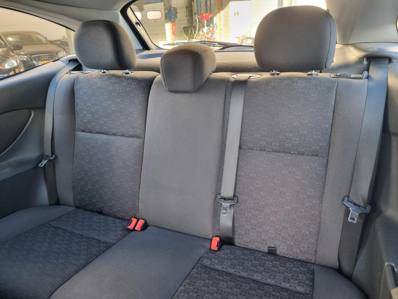 Ford Focus 1.4-16V Cool Edition | Dealer onderhouden | 1e Eigenaar!