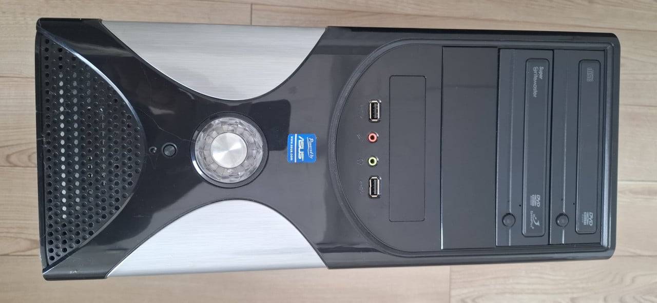 Asus Computer kast