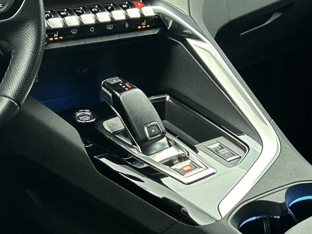 Peugeot 5008 180pk gt pack business | rijklaar | trekhaak | leer | adaptiev