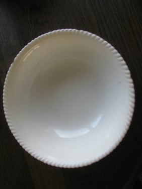 Witte schaal en Bonbonschaaltje.