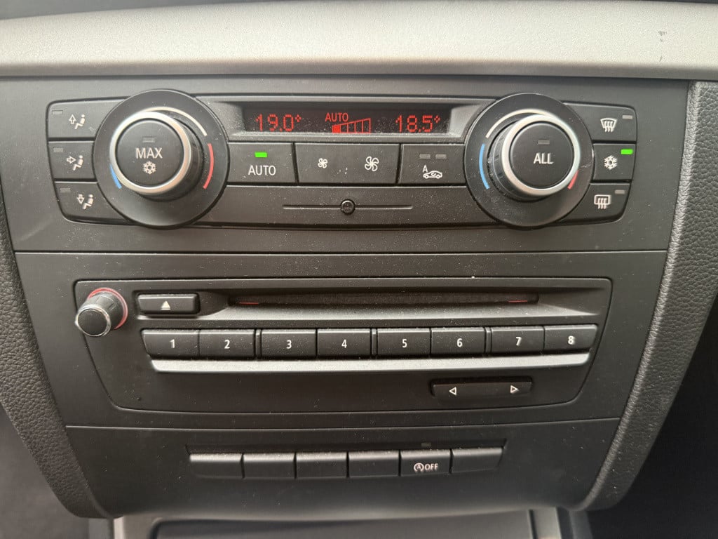 BMW 1 Serie 118i effdyn. ed. business line ultimate edition 3-drs
