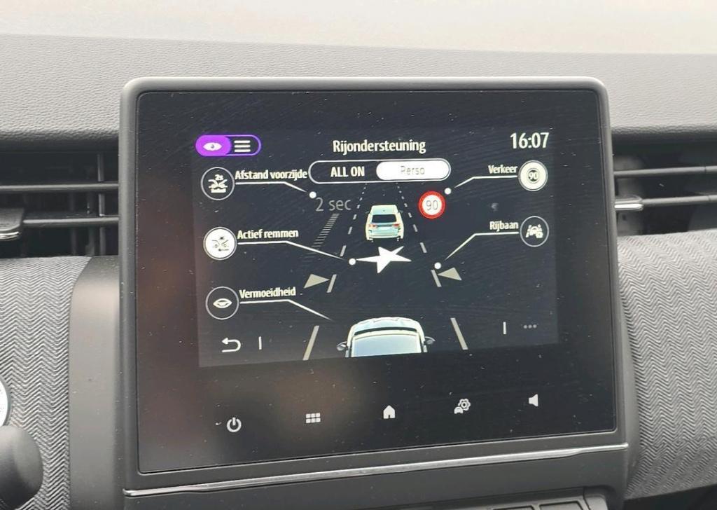 Renault Clio 1.6 e-tech full hybrid 145 techno