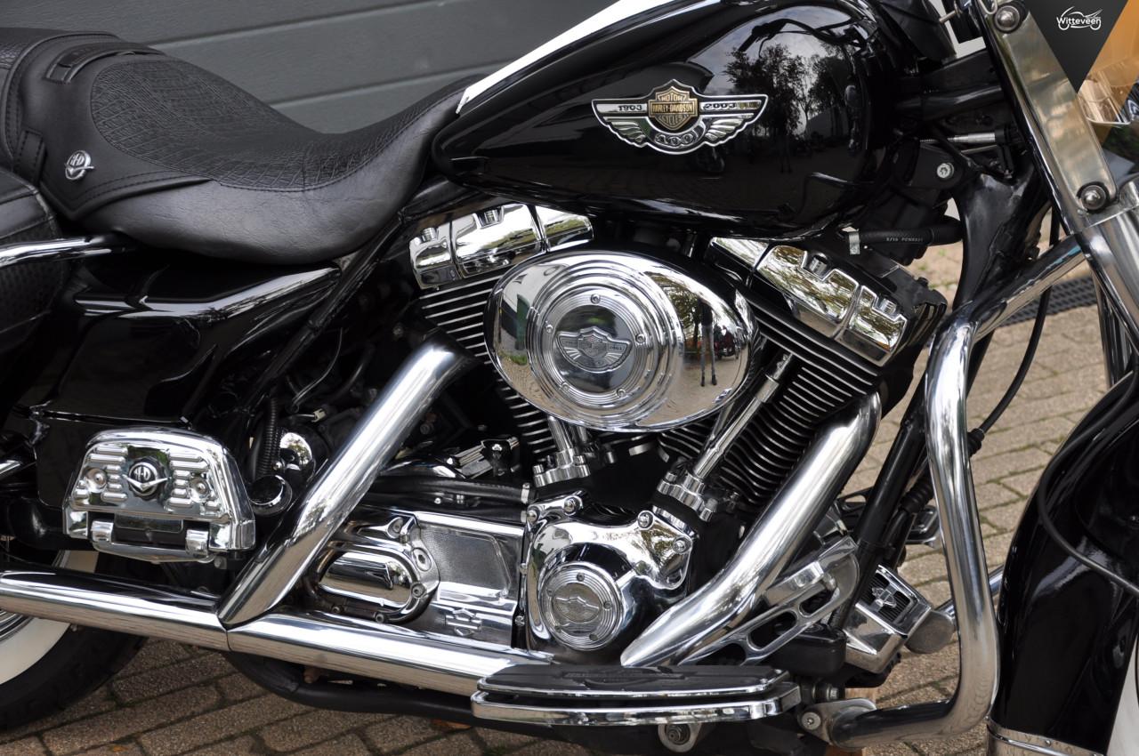 Harley Davidson Road King Classic FLHRC Hele nette en complete motor!