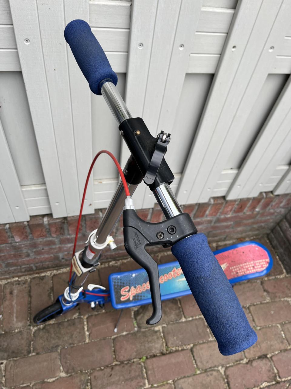 Space scooter blauw