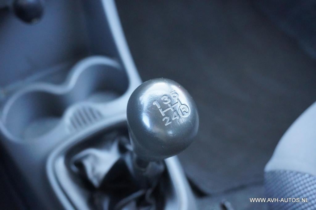 Peugeot 107 1.0-12v xs