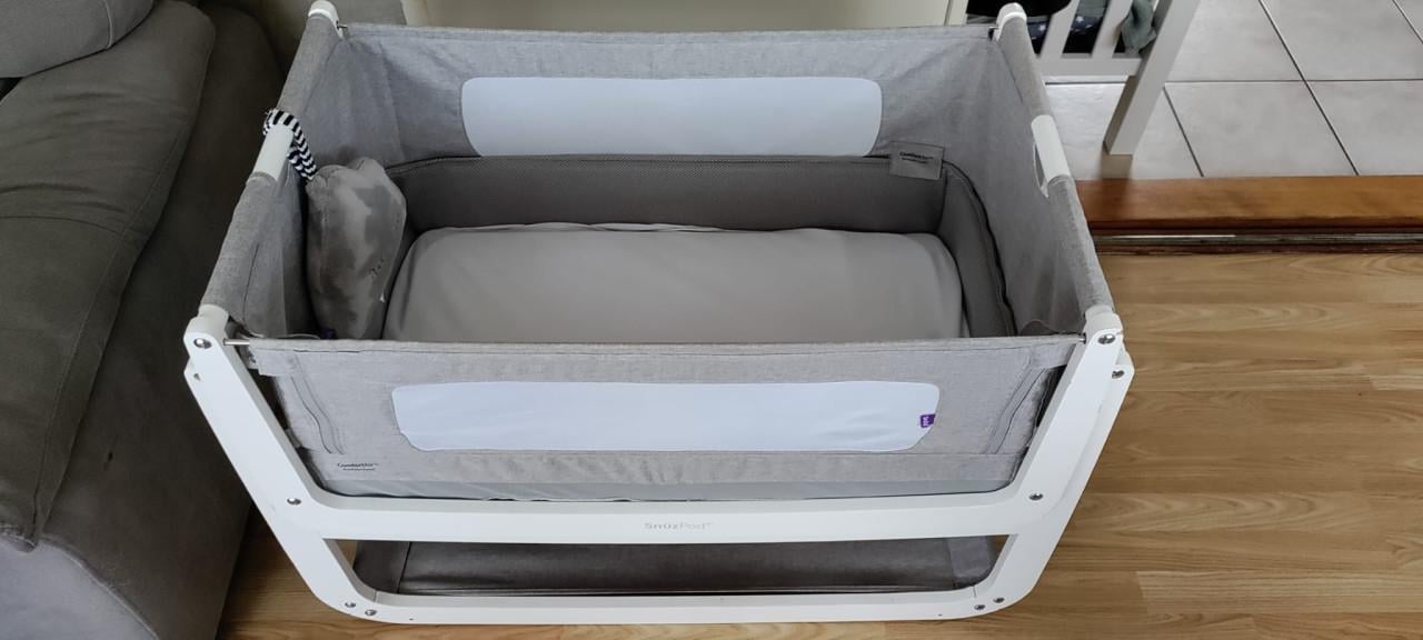 SnüzPod4 co-sleeper + accessoires