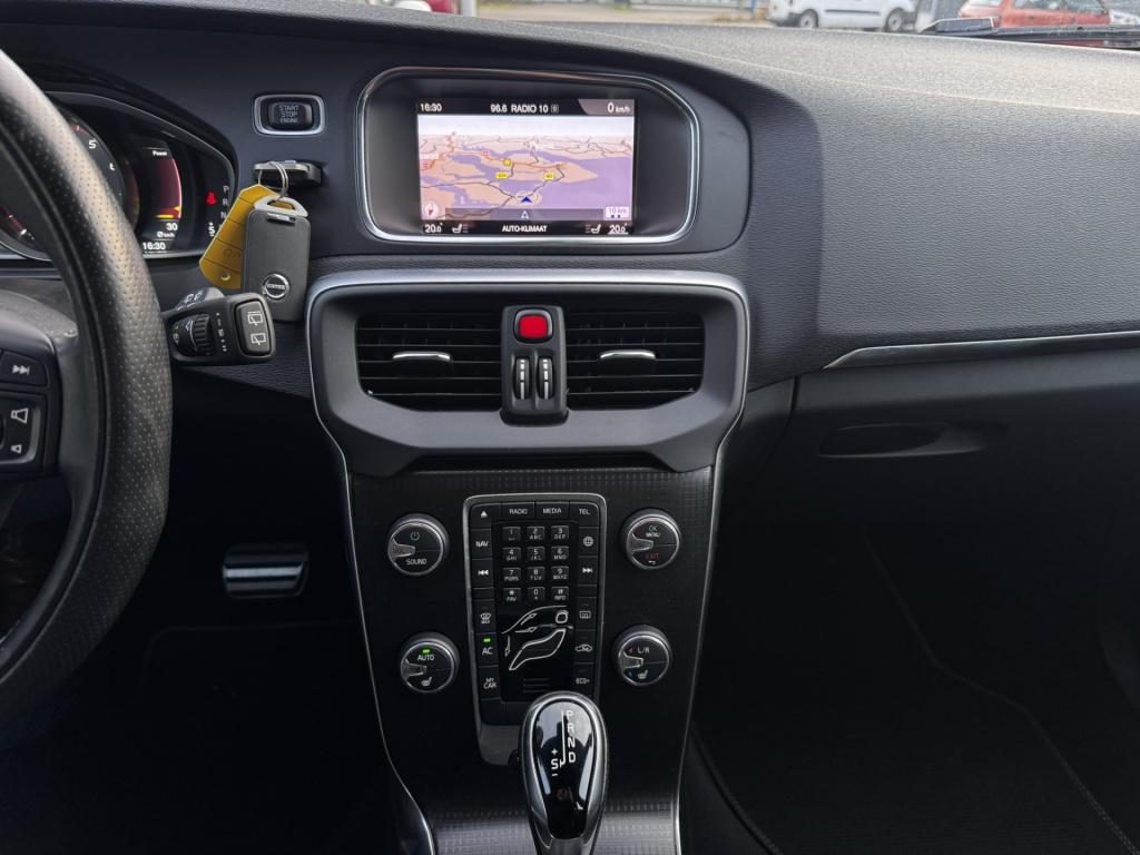 Volvo V40 2.0 t4 business sport | automaat | nav | carplay | trekhaak