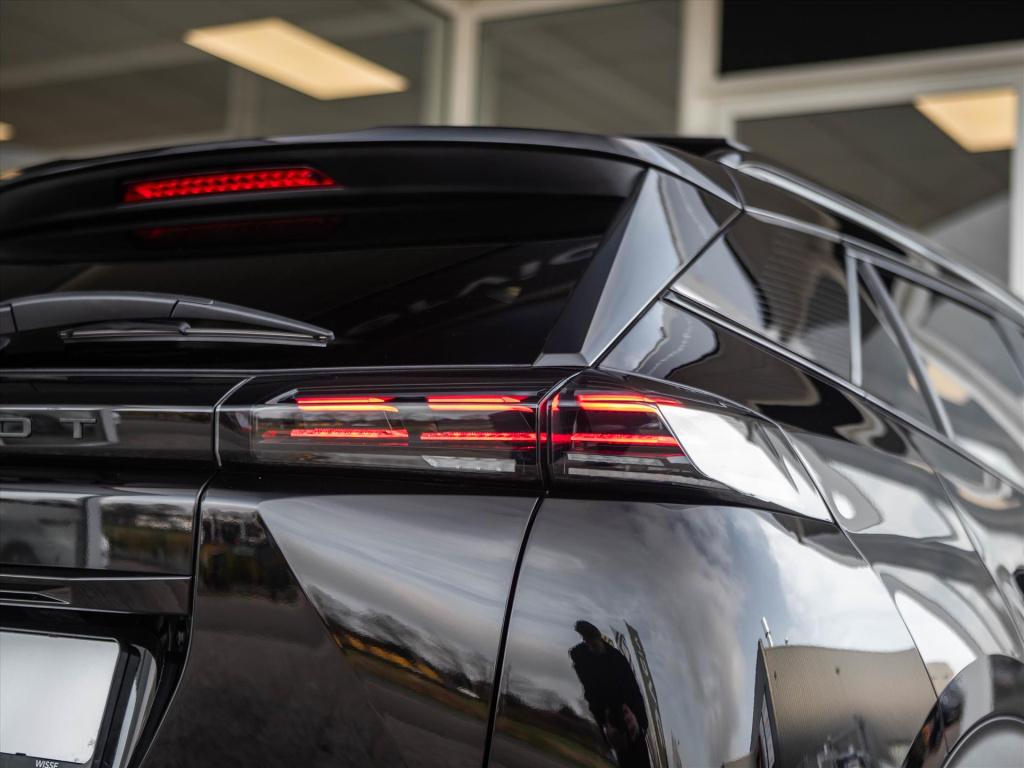 Peugeot 2008 1.2 hybrid 136pk e-dcs6 gt | panoramadak | camera | navigatie 