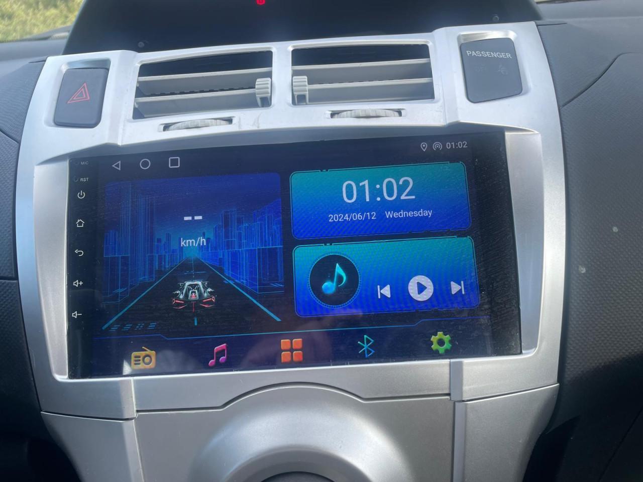 Toyota Yaris 1.0 vvti SOL