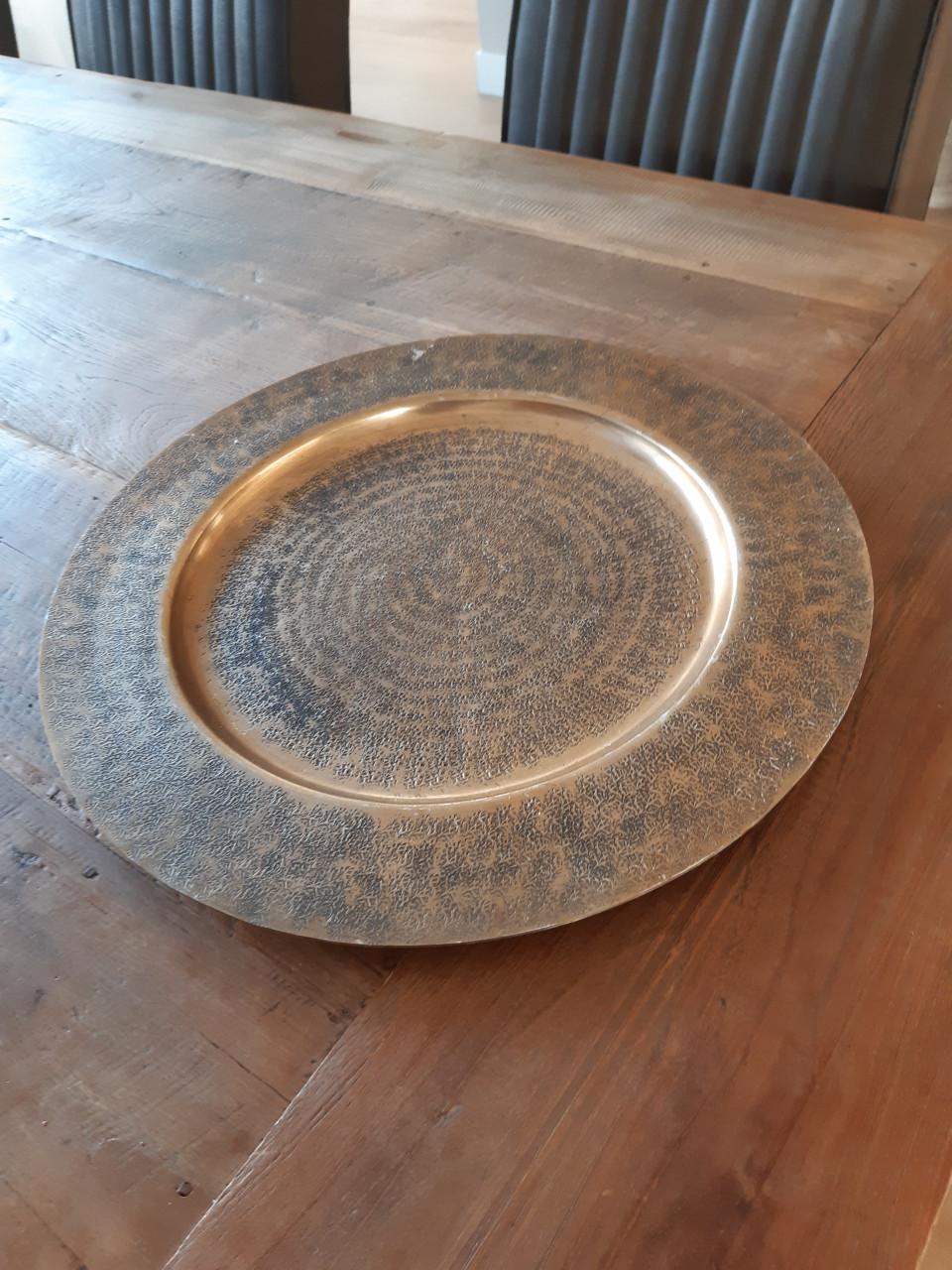 Schaal goudkleurig was nieuwprijs 34.95