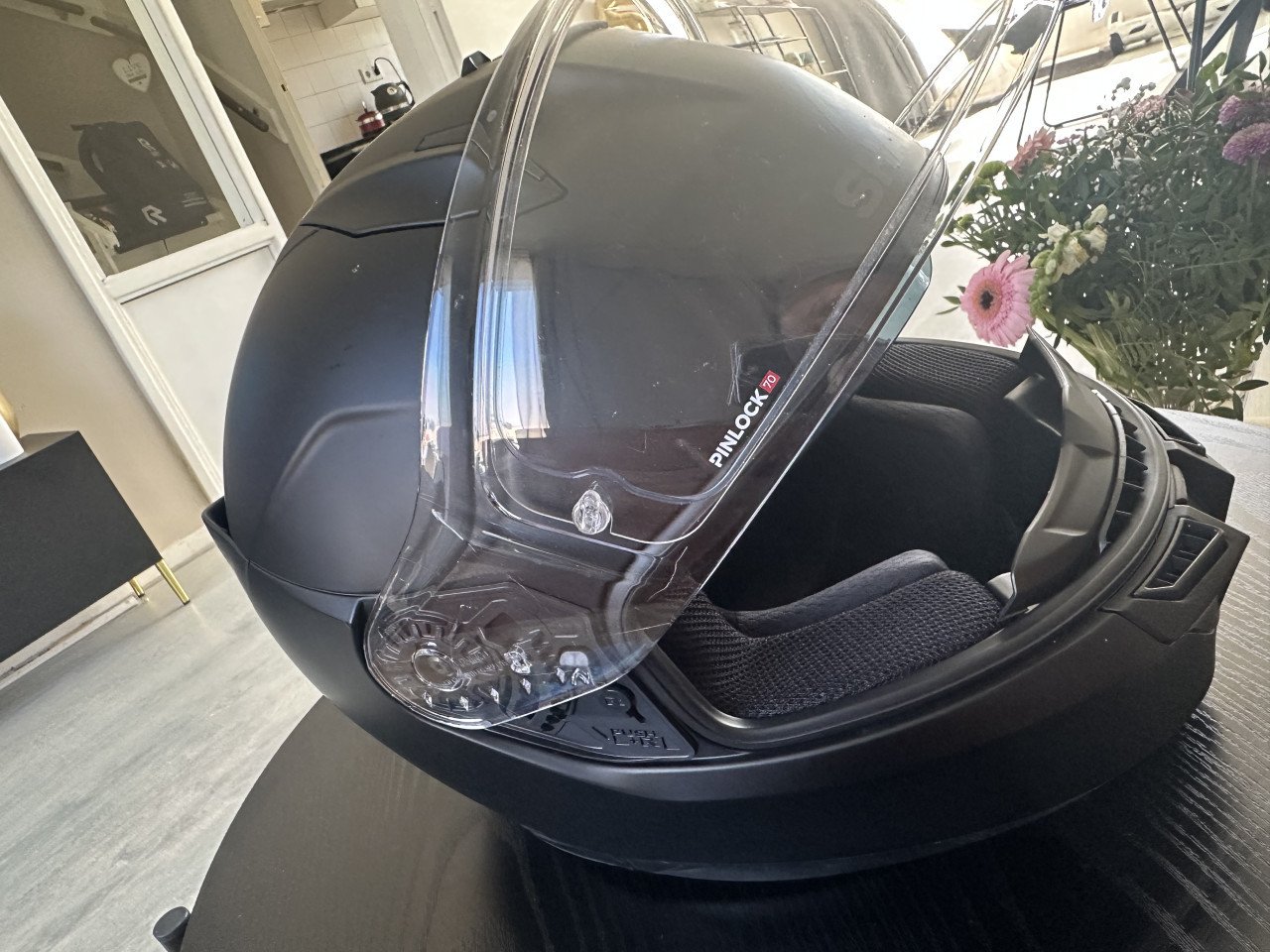 Shark motorhelm