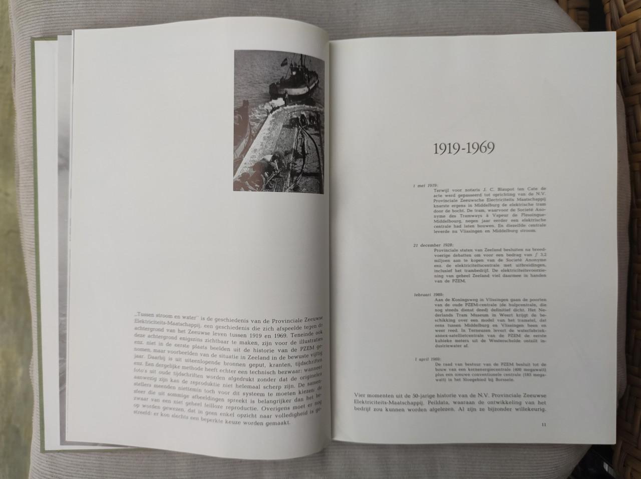 Tussen stroom en water. Boek over 50 jaar PZEM 1919-1969.