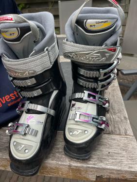 Nordica skischoenen dames mt 37