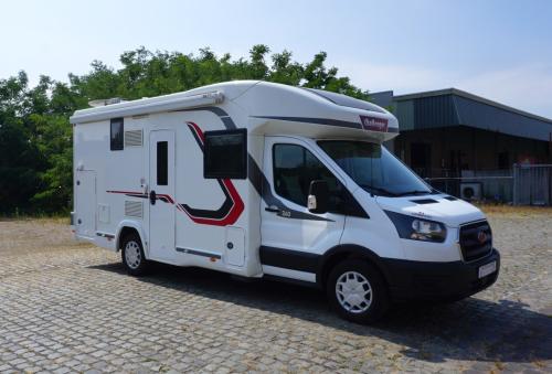 Challenger 260 Face to Face 2021 met 42.000km in zeer goede staat