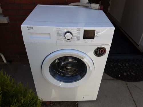Te koop Beko in nieuwstaat 2 jaar nu oud  maar is maar 3 maanden gebruikt
