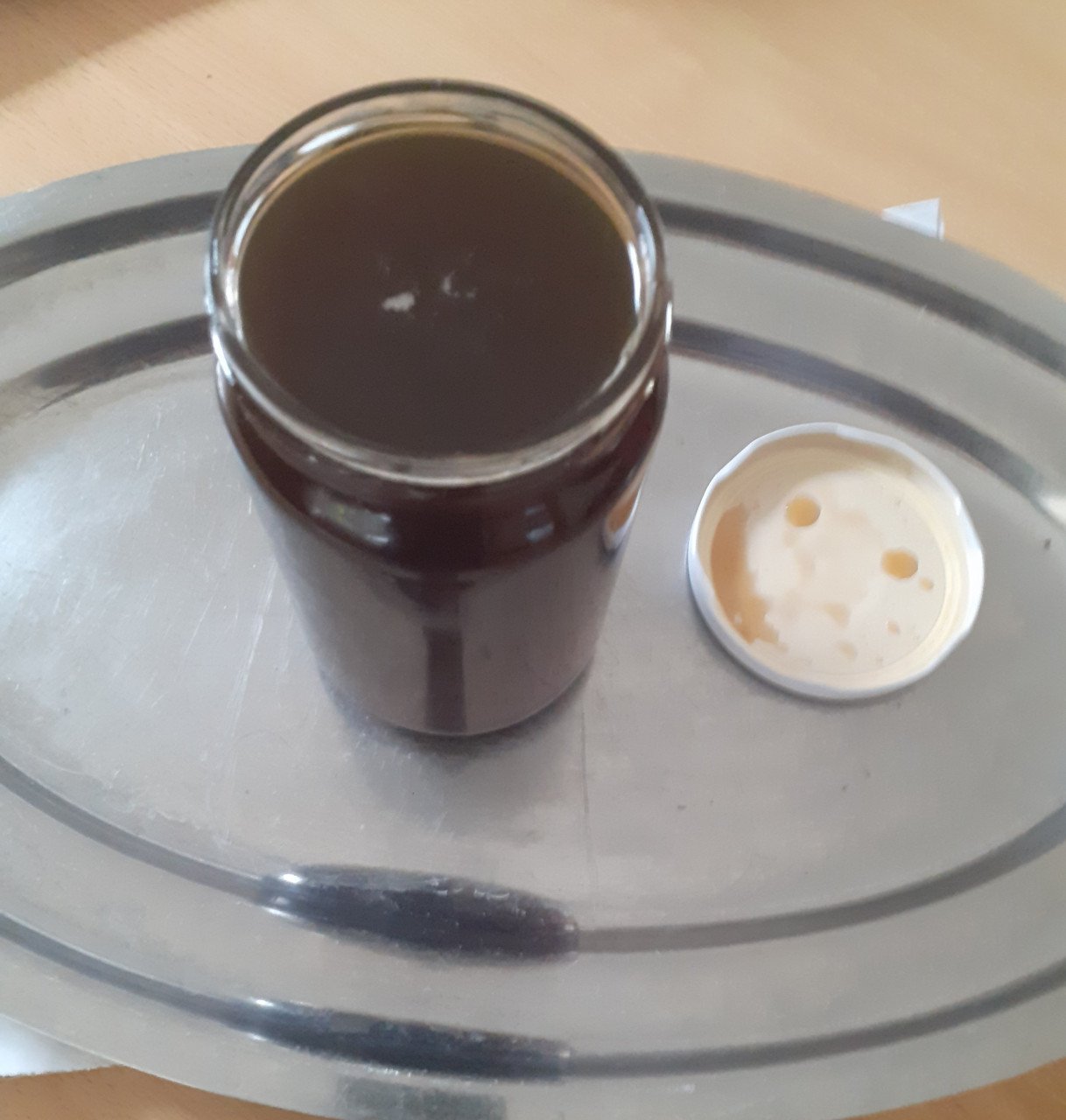 Zuivere honing van vrije uitloop te KOOP
