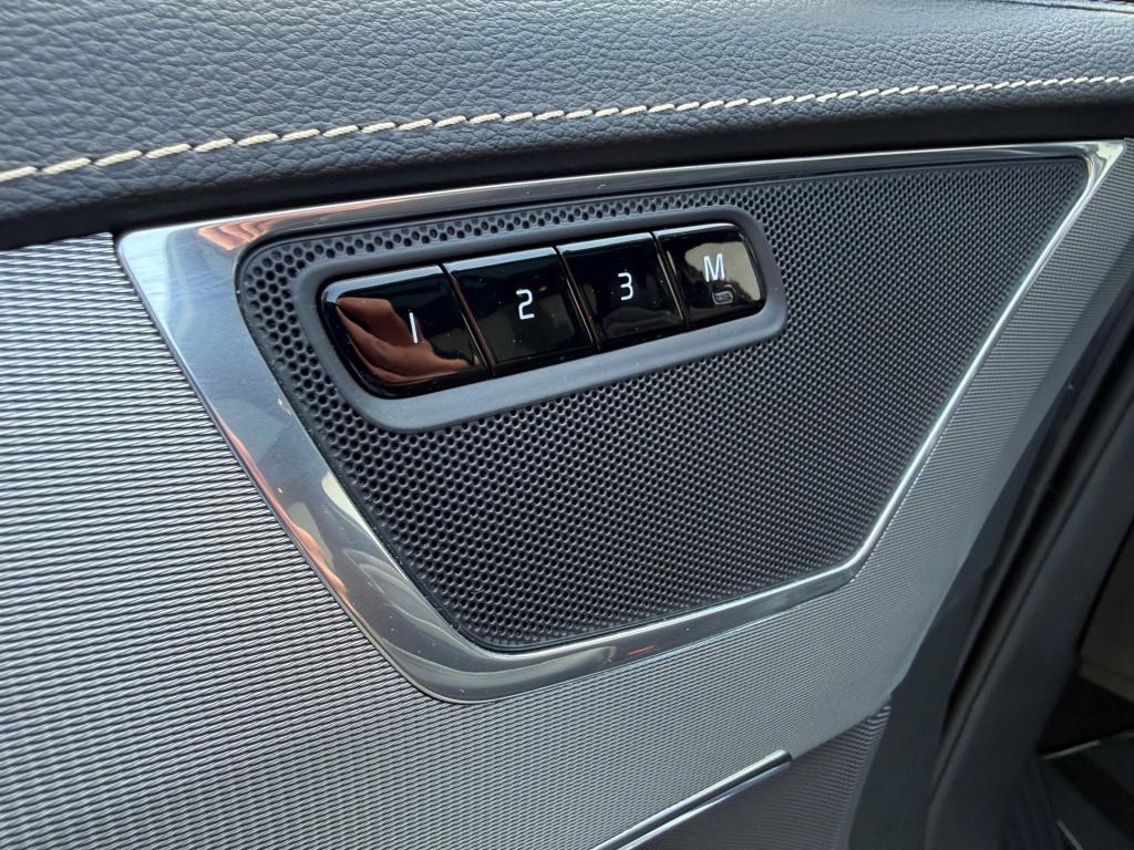 Volvo XC90 2.0 t8 twin engine awd r-design