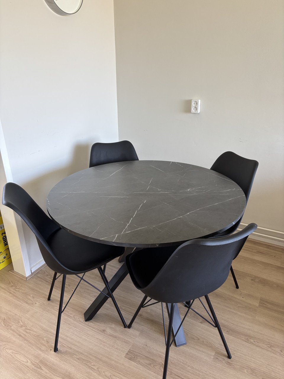 4 eettafel stoelen