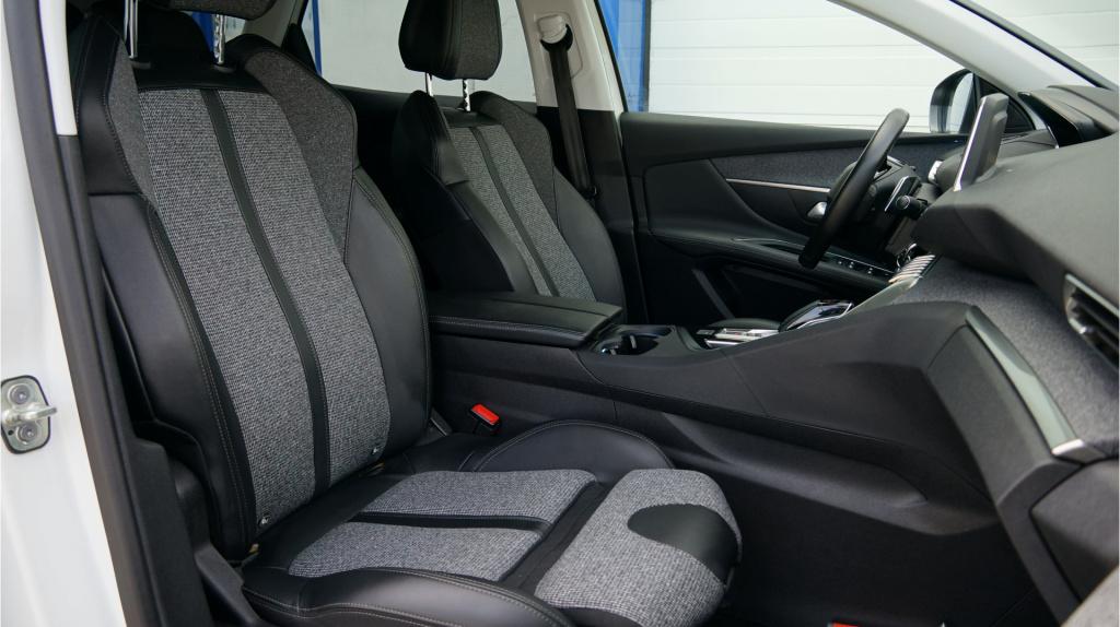 Peugeot 3008 1.2 crossway rijklaar incl garantie