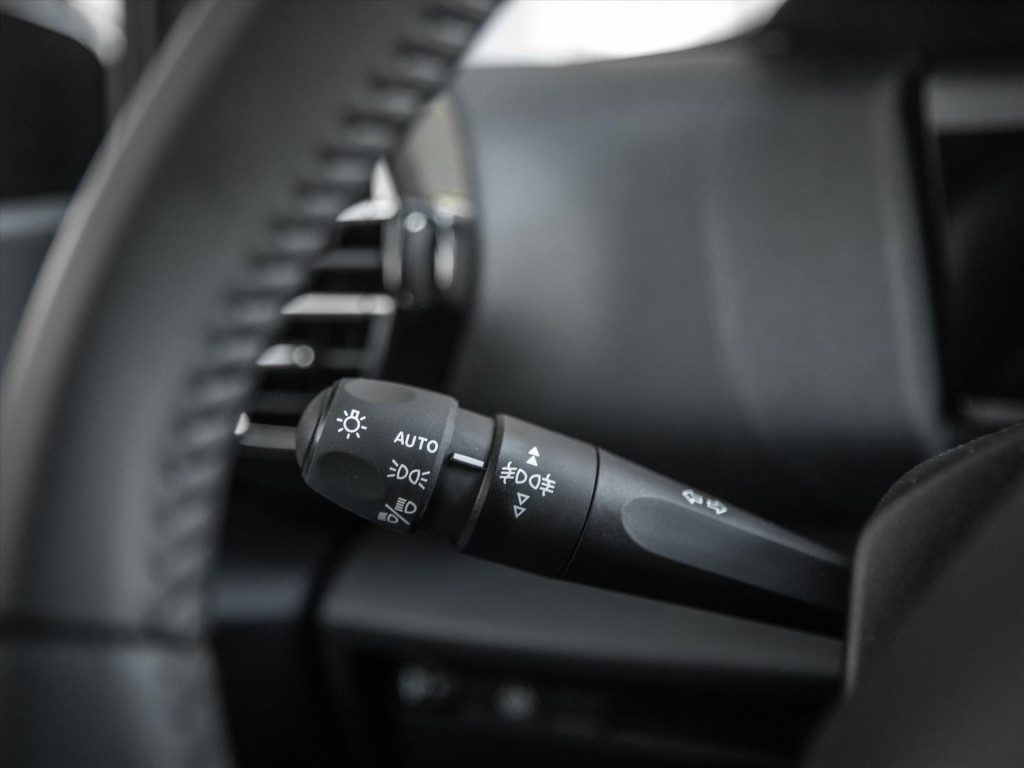 Citroen C4 1.2 hybrid 136pk e-dcs6 plus automaat | camera | park. sensoren 