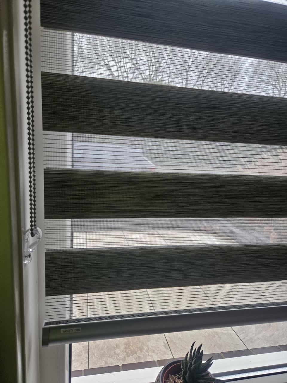 Nieuwe veneta Duo rolgordijn  170x 130