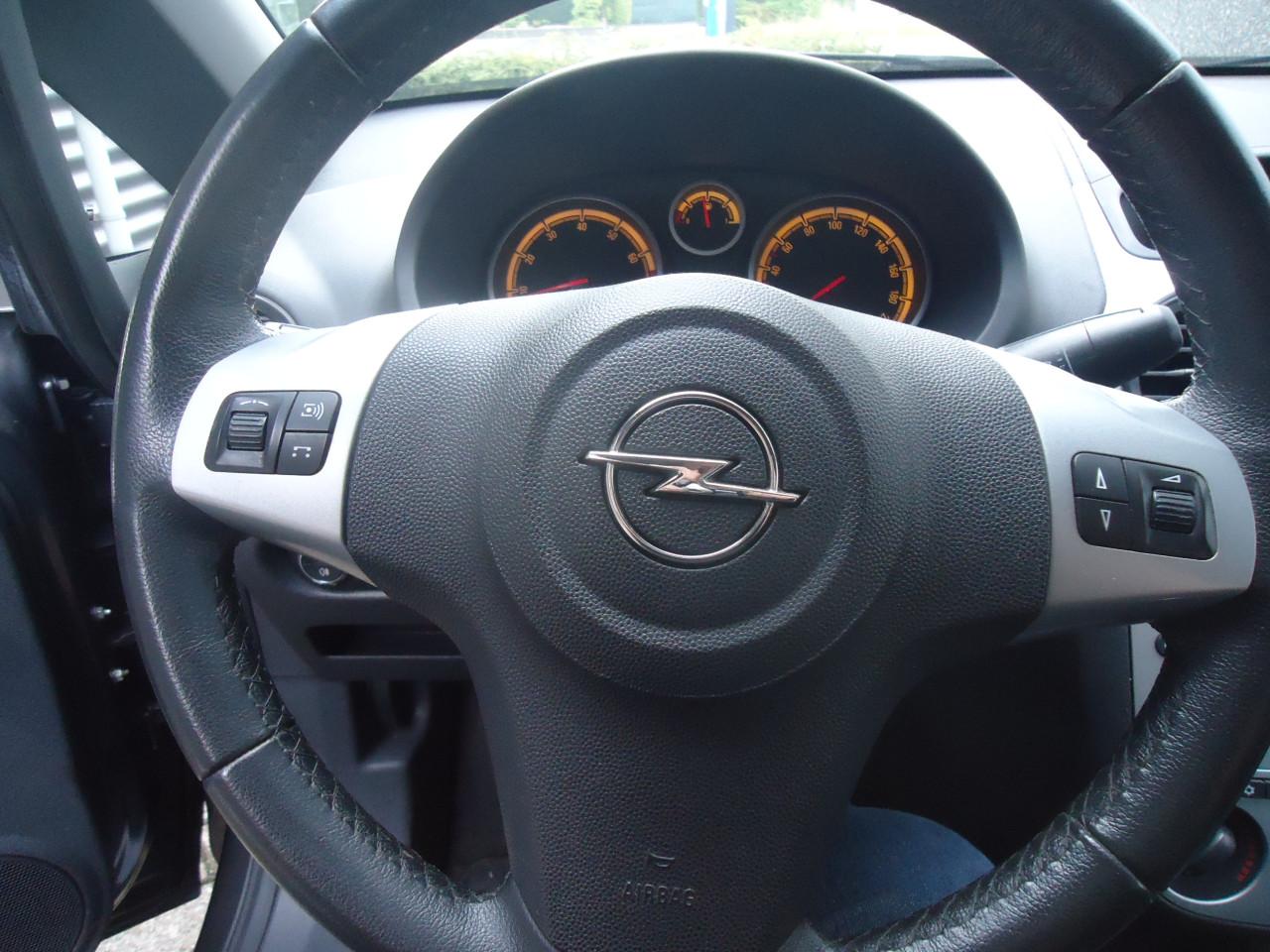 OPEL CORSA 12-16V 3DRS SELECTION