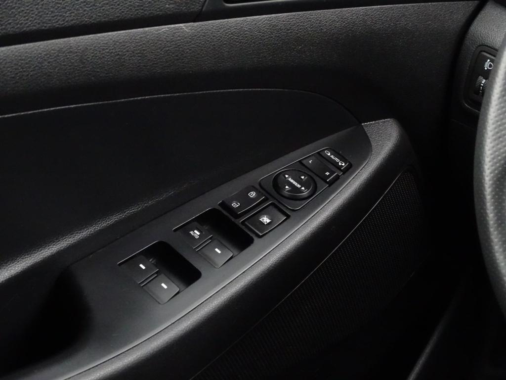 Hyundai Tucson 1.6 t-gdi comfort 4wd automaat | stoel-&stuurverwarming | tr