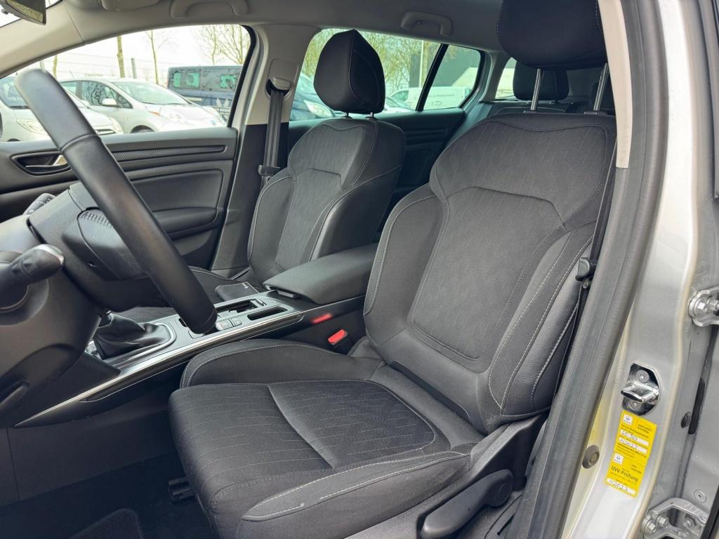 Renault Megane 1.3 tce | lm velgen | navi |